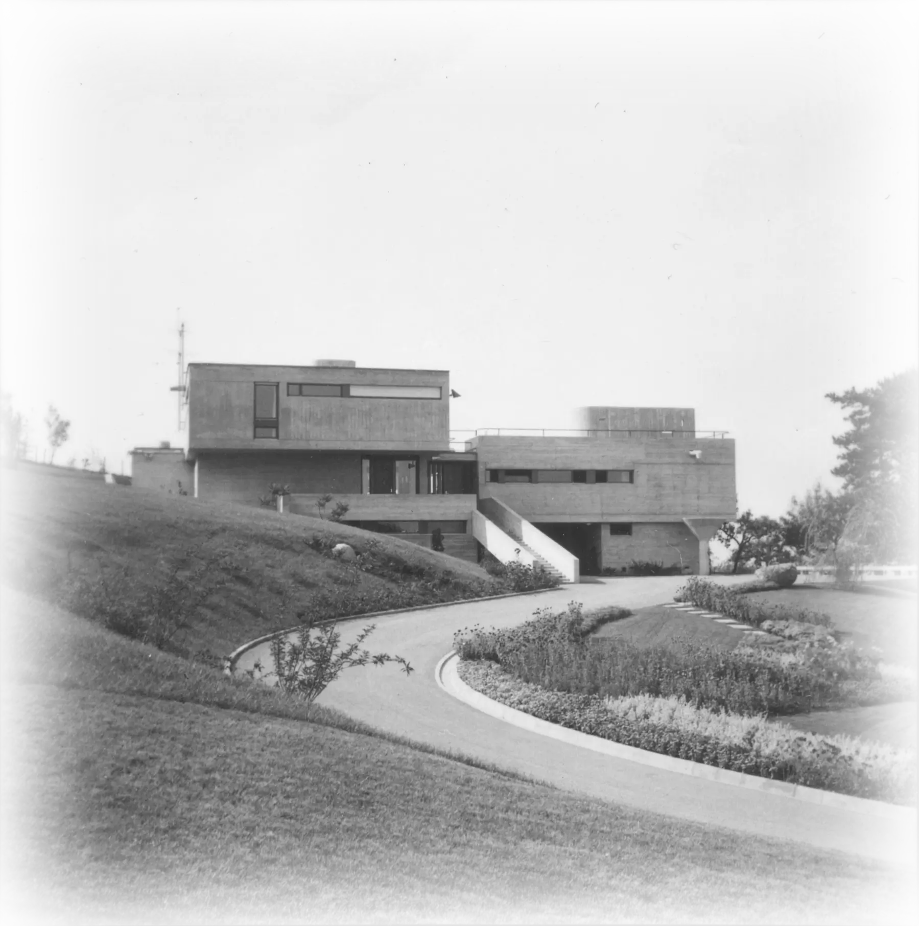 Villa Mundi, Georges Brera's restored 1958 modernist villa in Geneva