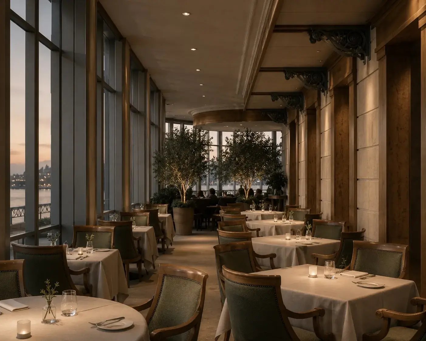 Café and restaurant dining room at Hotel Beau-Rivage
