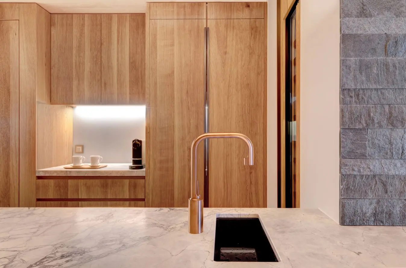 Kitchen sink